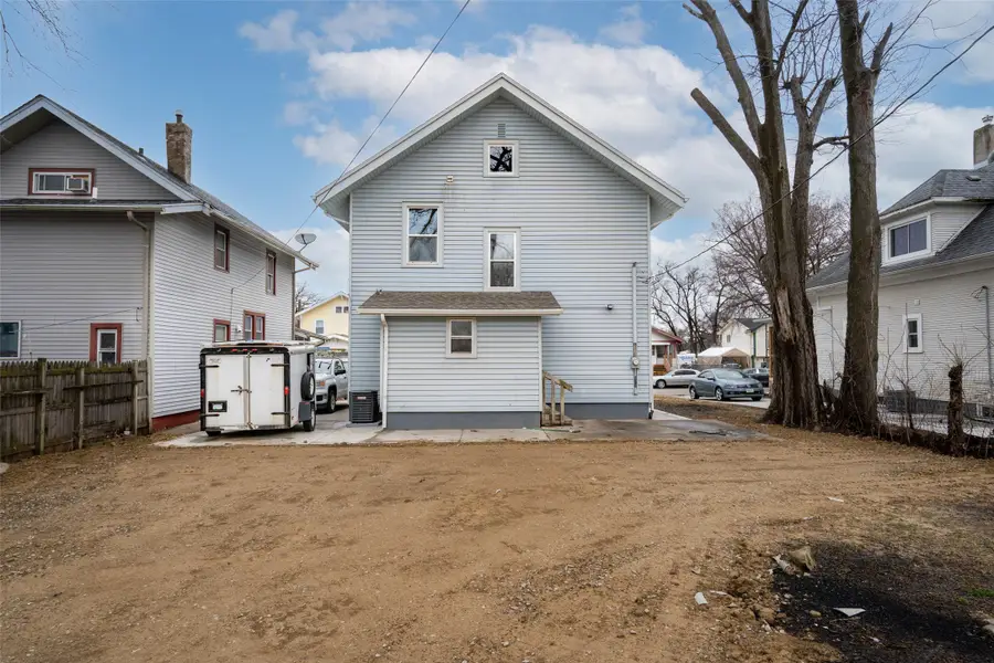 1526 Harrison Avenue, Des Moines, IA 50314 - #3
