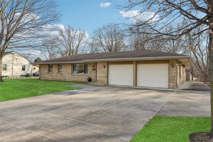 1512 Highview Drive, Des Moines, IA 50315 - #2