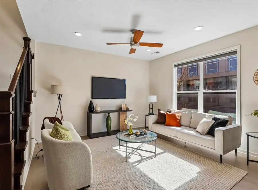 1633 Grand Avenue, Des Moines, IA 50309 - #2