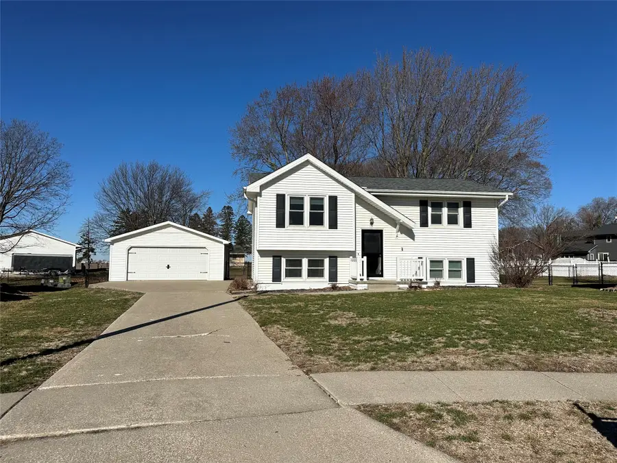 1509 W South Street, Winterset, IA 50273 - #2