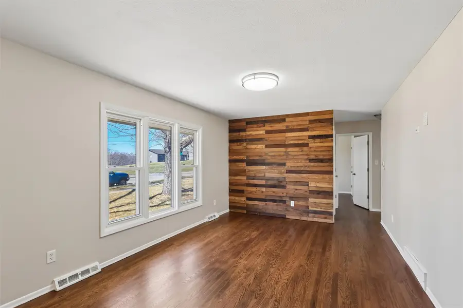 5401 SE 6th Street, Des Moines, IA 50315 - #3