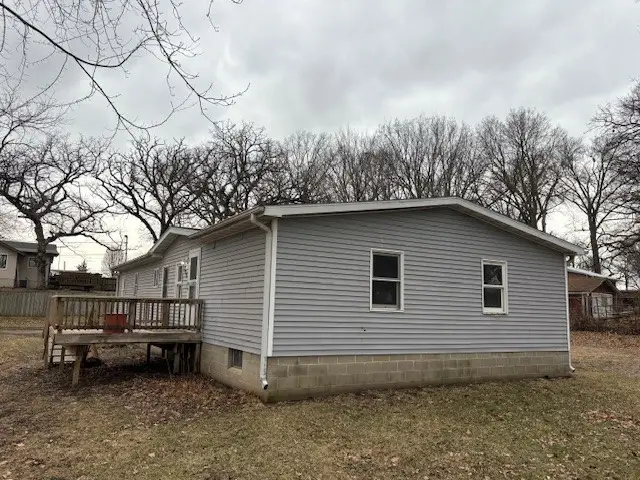 306 S 15th Avenue W, Newton, IA 50208 - #2