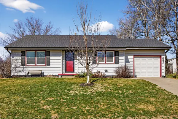 2319 Shady Lane Drive, Norwalk, IA 50211