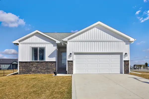 103 All Saints Drive, Stuart, IA 50250