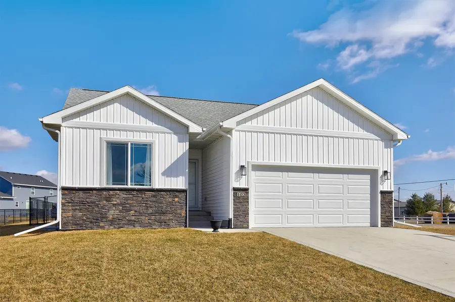 103 All Saints Drive, Stuart, IA 50250 - #2