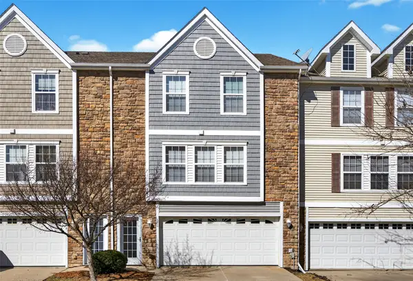 386 NE Satinwood, Waukee, IA 50263