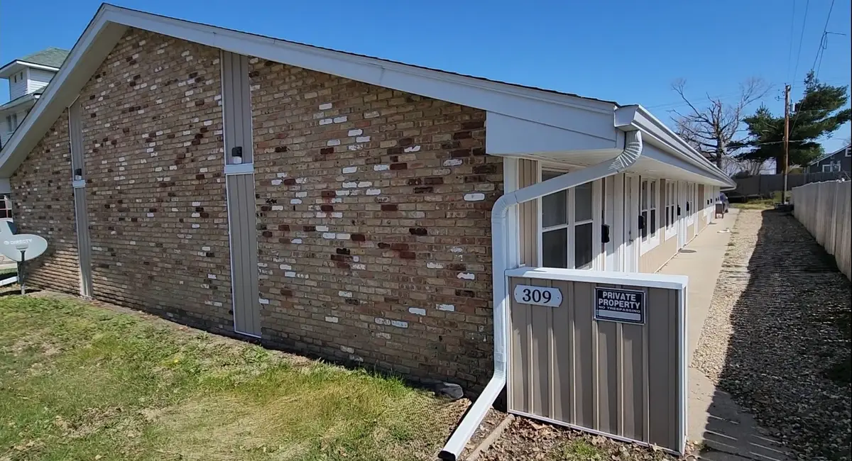 309 N 3rd Street, Marshalltown, IA 50158 - #1