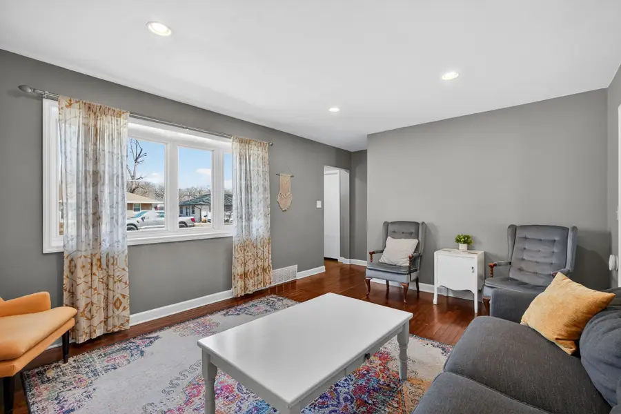 2512 Mann Avenue, Des Moines, IA 50310 - #3