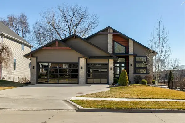 6309 Sudbury Court, Johnston, IA 50131