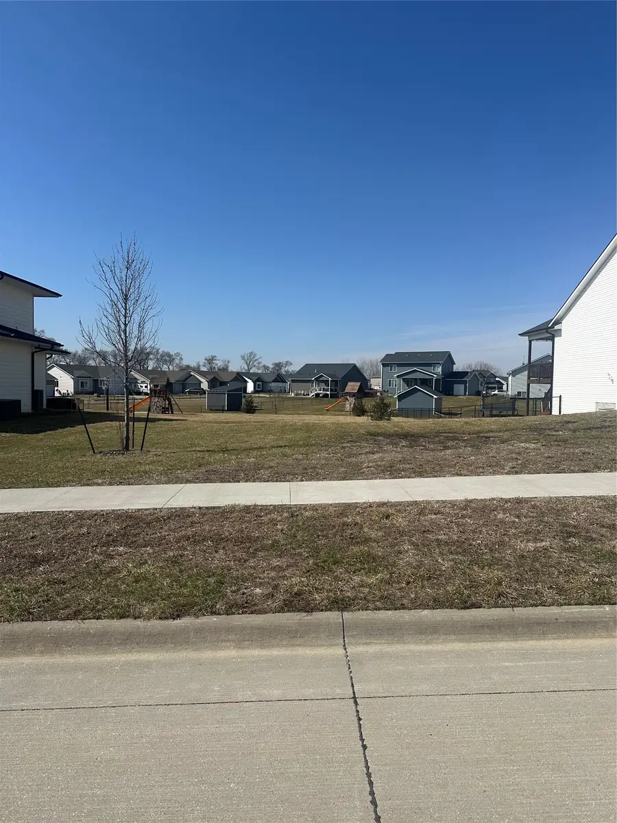 1502 Hackenberry Place, Granger, IA 50109 - #2