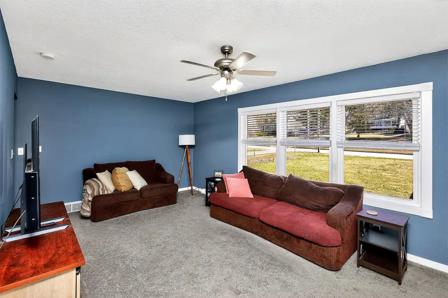 1922 E 29th Street, Des Moines, IA 50317 - #3