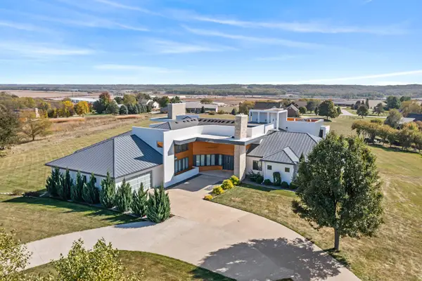 31600 Silverado Lane, Waukee, IA 50263