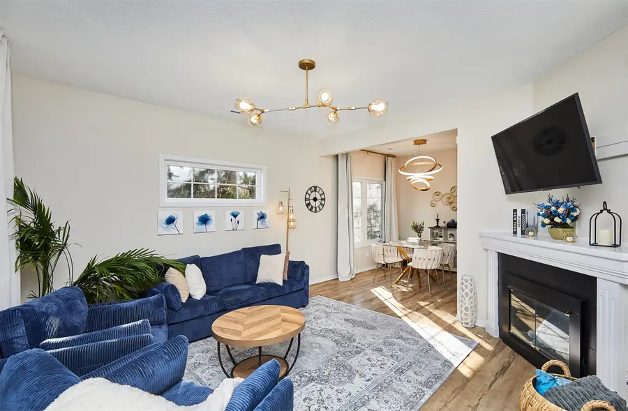 1209 S 52nd Street #1104, West Des Moines, IA 50265 - #3