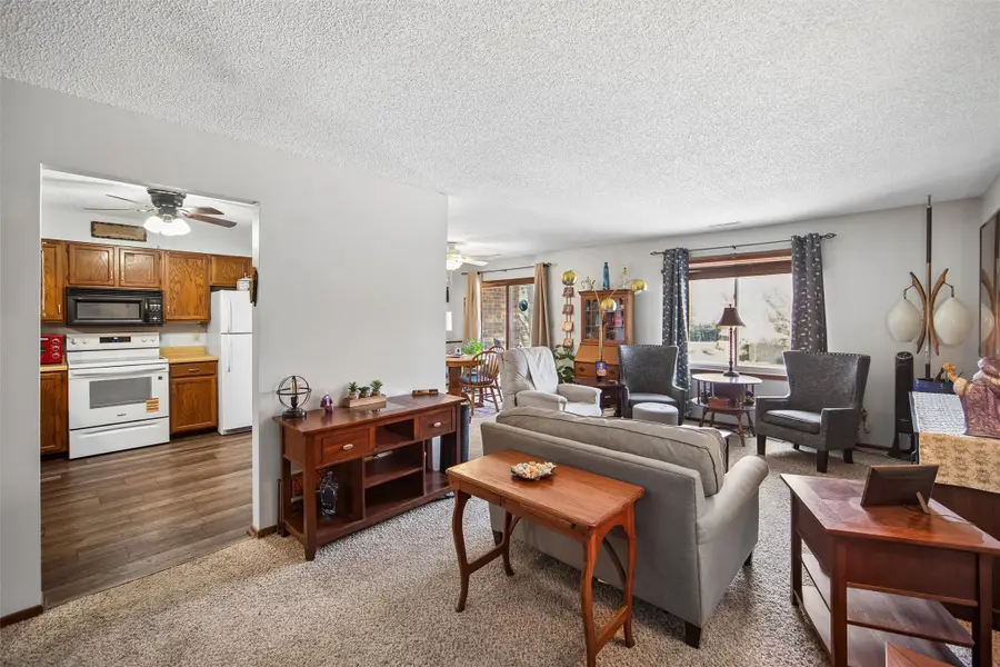 4801 Woodland Avenue #3, West Des Moines, IA 50266 - #3