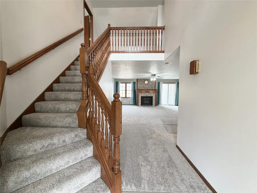 411 W Lincoln Street, Monroe, IA 50170 - #2