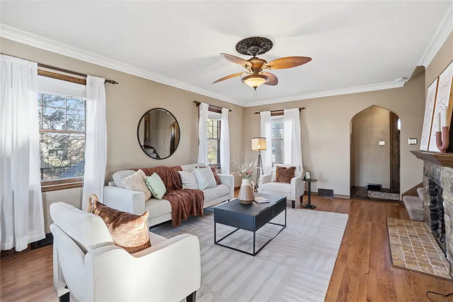 1412 Chautauqua Parkway, Des Moines, IA 50314 - #2