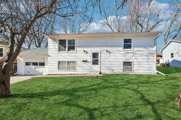 307 W 15th Street N, Newton, IA 50208