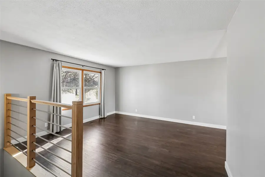 307 W 15th Street N, Newton, IA 50208 - #3