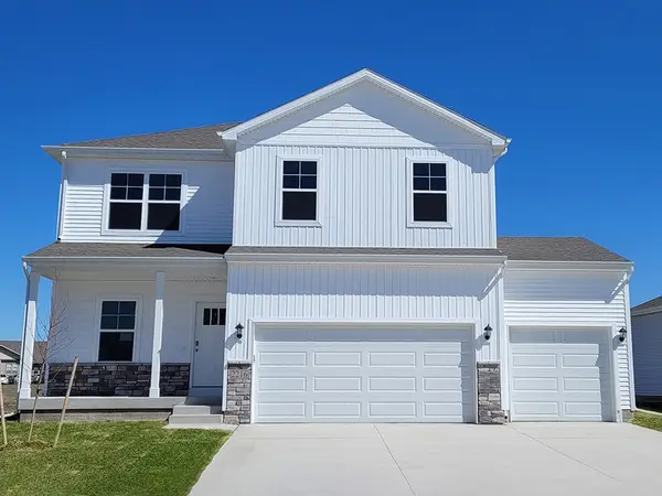 2372 SE Billings Place, West Des Moines, IA 50265