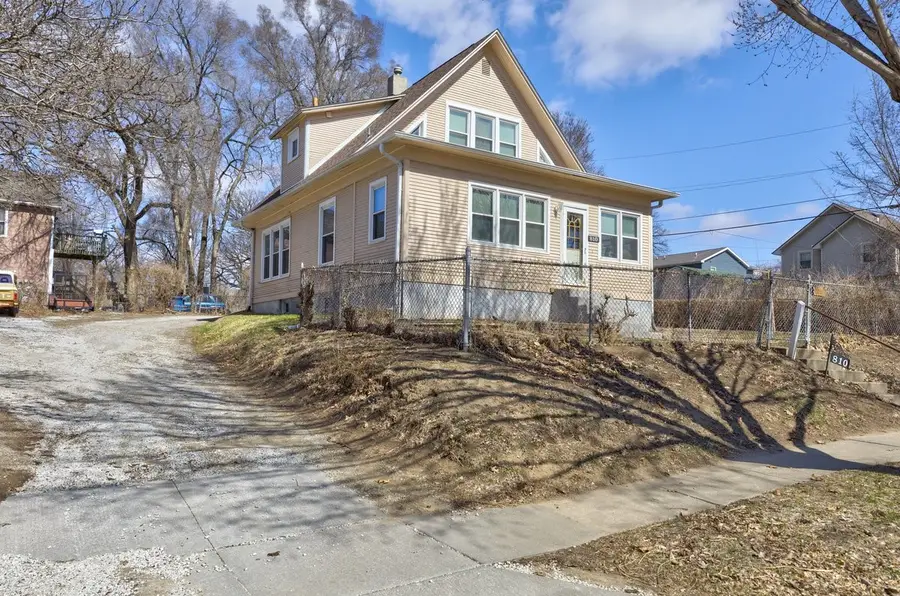 810 E Washington Avenue, Des Moines, IA 50316 - #3