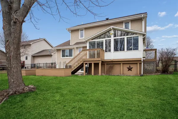 1917 Country Cove Lane, Altoona, IA 50009