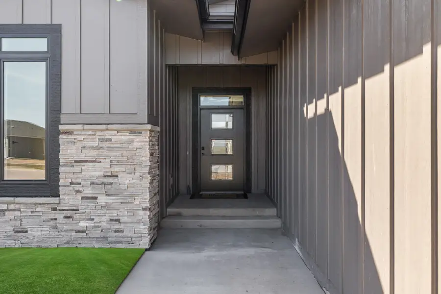 9806 Watermeadow Circle, Johnston, IA 50131 - #2