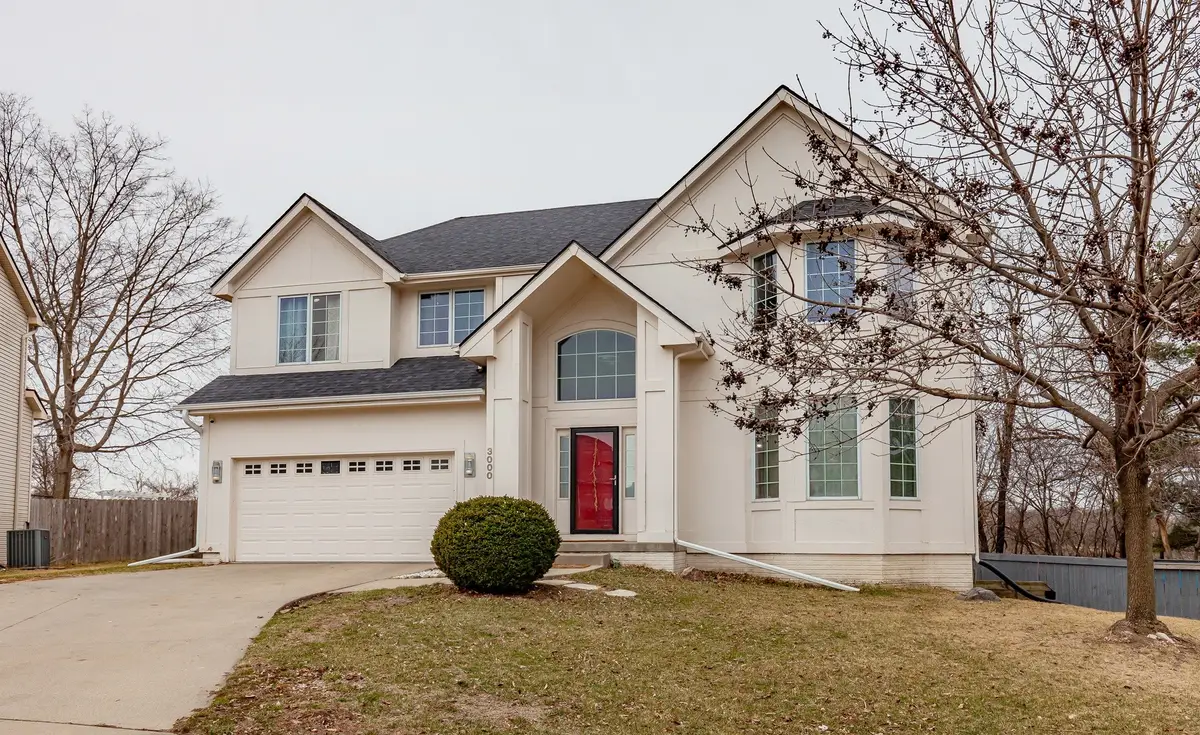 3000 E Titus Avenue, Des Moines, IA 50320 - #1