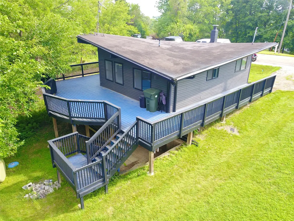 1305 Holiday Lane, Brooklyn, IA 52211 - #1