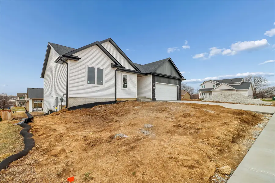 1511 W Lincoln Place, Indianola, IA 50125 - #2