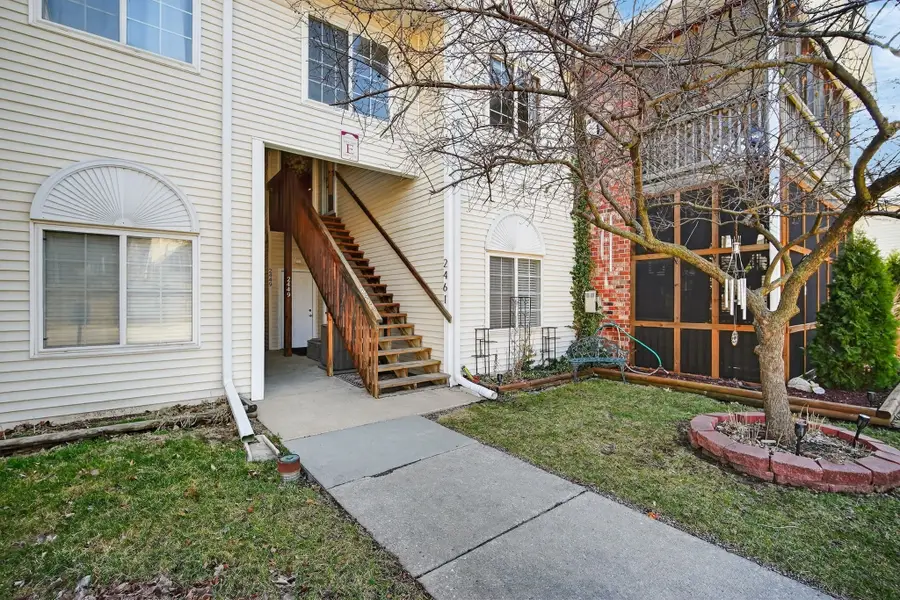 2461 Patricia Drive #Bldg E, Urbandale, IA 50322 - #2