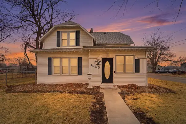 1205 S 2nd Street, Oskaloosa, IA 52577