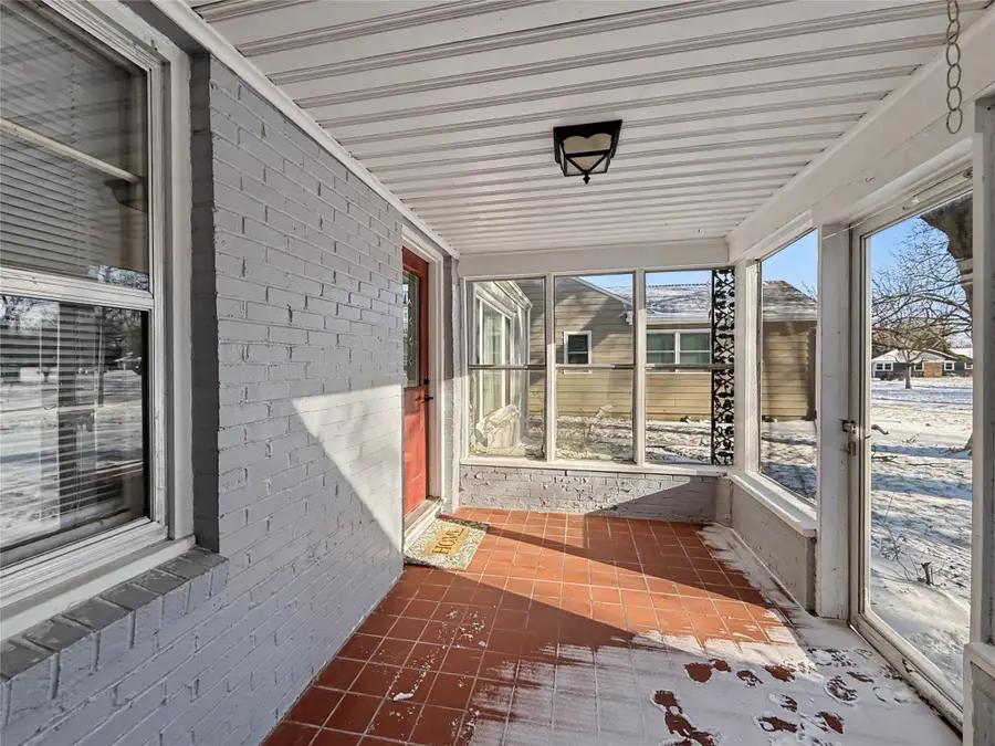 4210 Wakonda Parkway, Des Moines, IA 50315 - #3