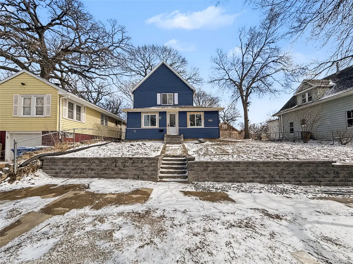 1009 27th Street, Des Moines, IA 50311 - #1