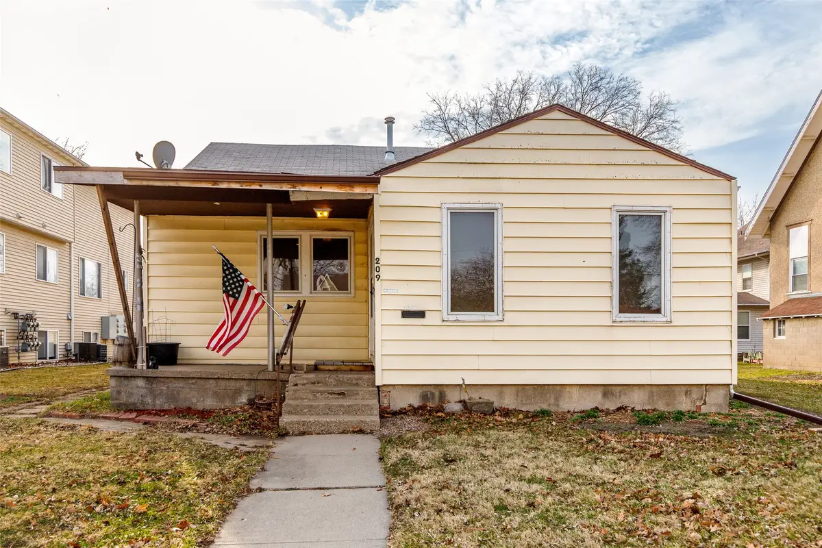 209 S Kellogg Street, Ames, IA 50010 - #1