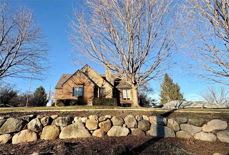 515 Ashworth Road, West Des Moines, IA 50265 - #2