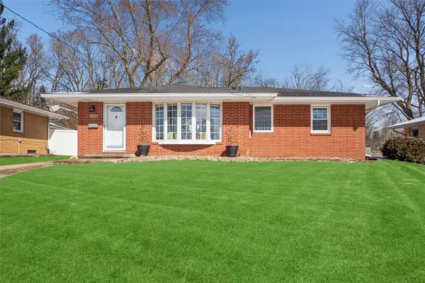 1801 Hillside Street, West Des Moines, IA 50265