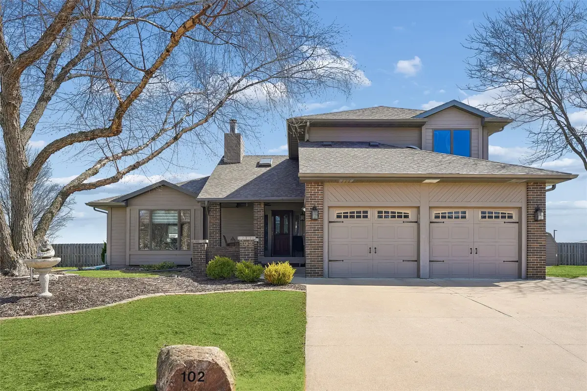 102 Orchard Circle, Indianola, IA 50125 - #1