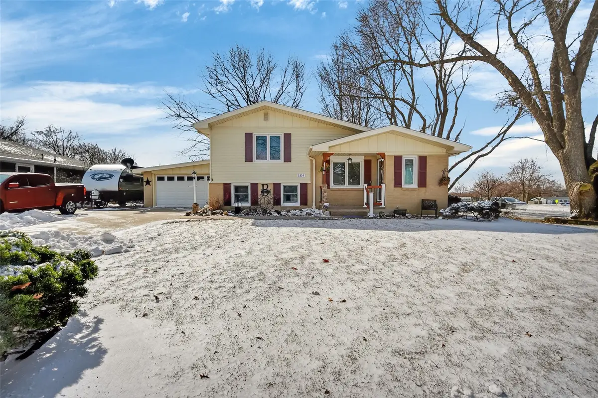 1514 3rd Street Sw, Altoona, IA 50009 - #1