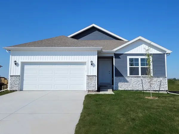 2437 SE Billings Place, West Des Moines, IA 50265
