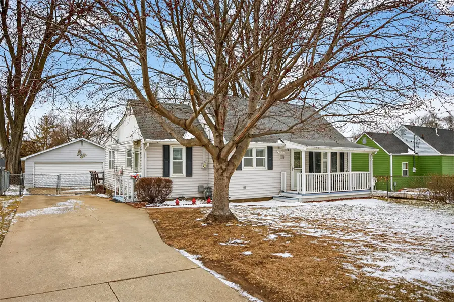 4114 56th Street, Des Moines, IA 50310 - #2