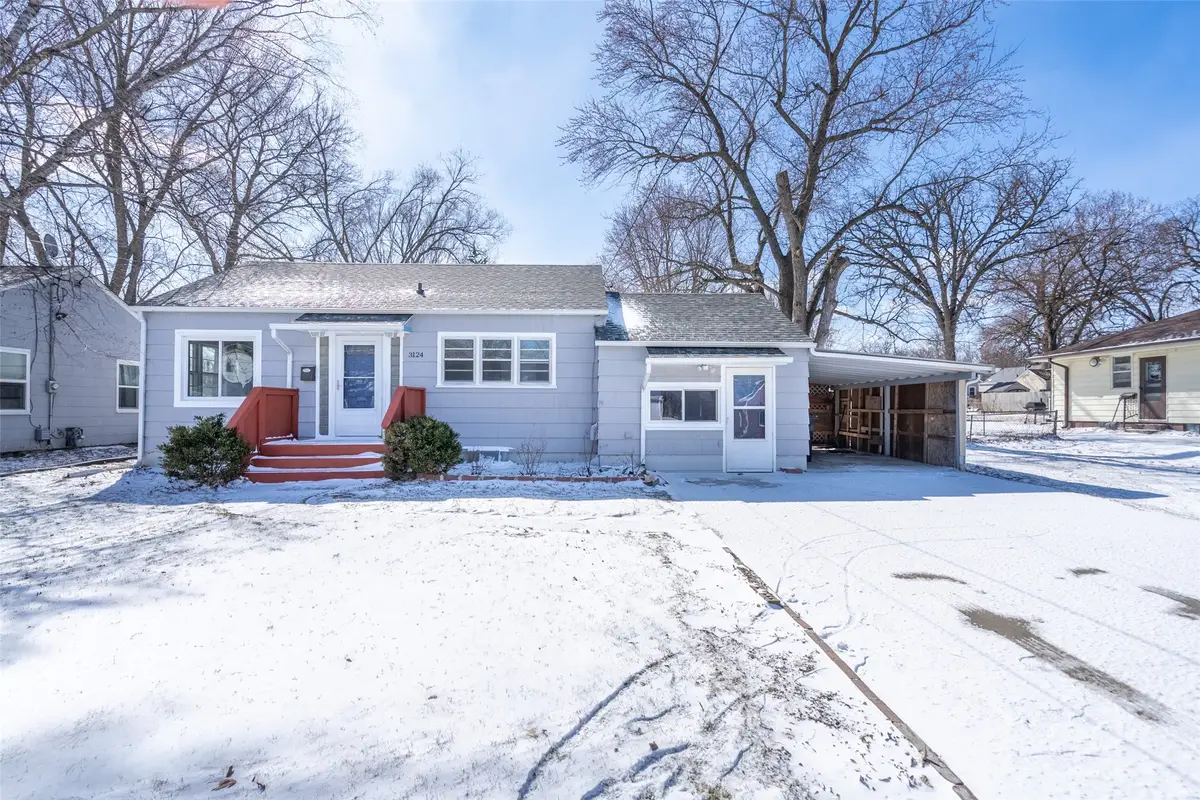 3124 Sheridan Avenue, Des Moines, IA 50310 - #1