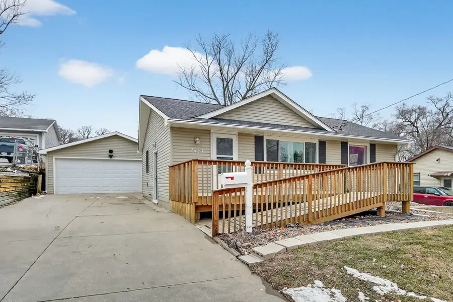2420 SE 6th Street, Des Moines, IA 50315 - #2