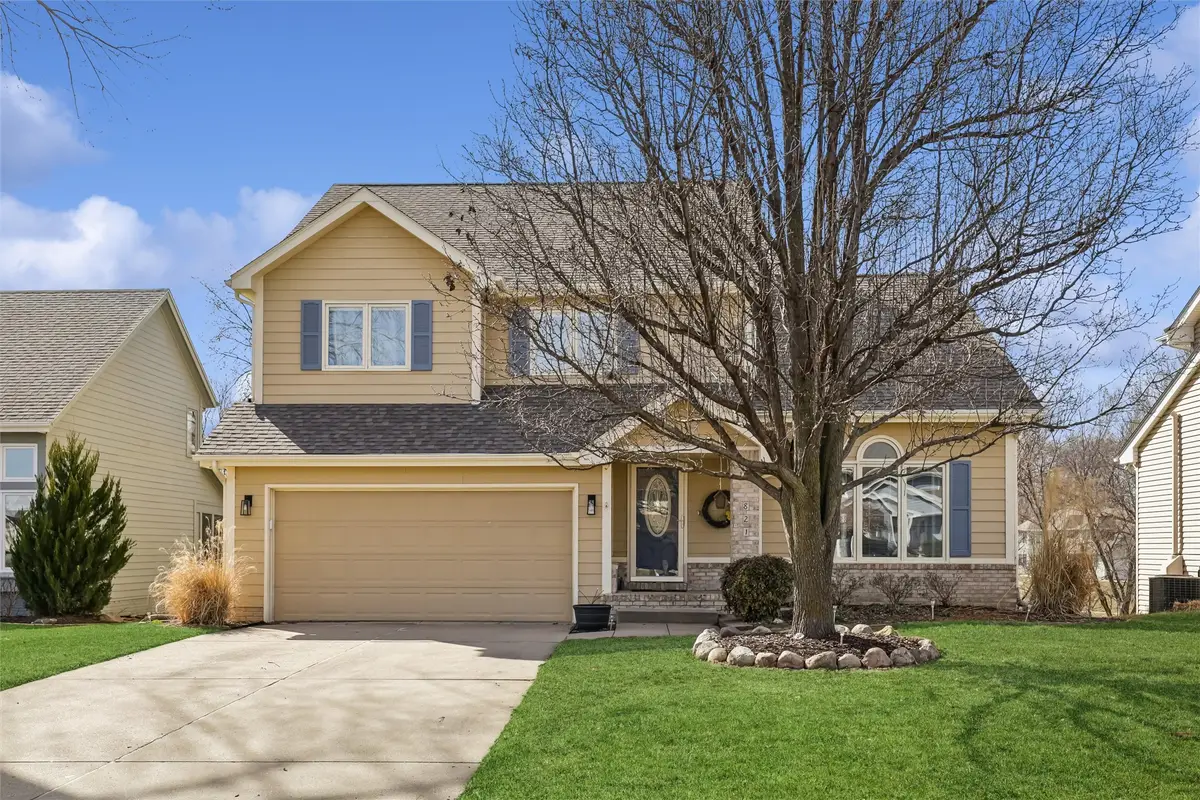 821 S 26th Street, West Des Moines, IA 50265 - #1