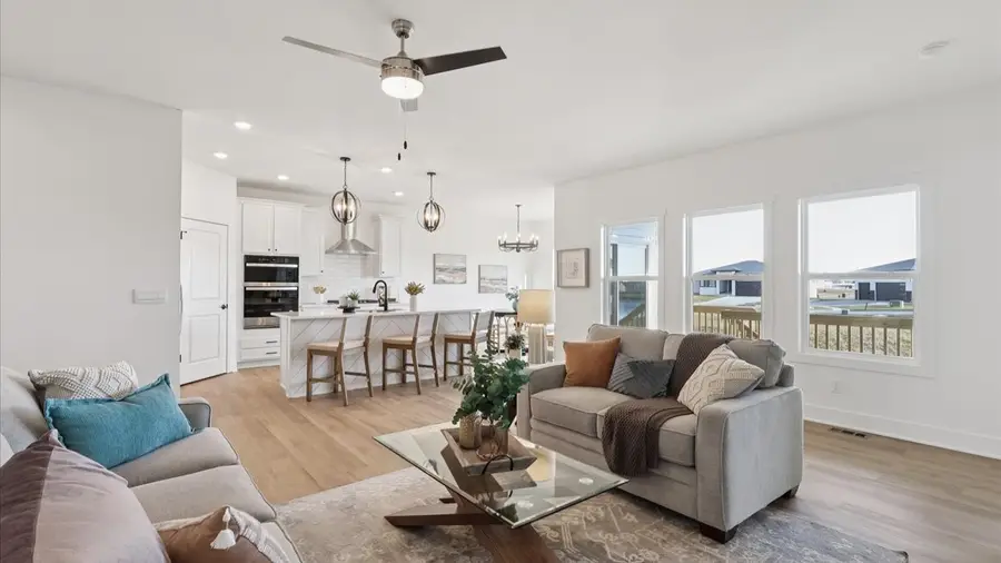 595 NW Concord Lane, Waukee, IA 50263 - #3