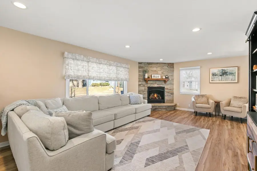 3219 78th Street, Urbandale, IA 50322 - #2