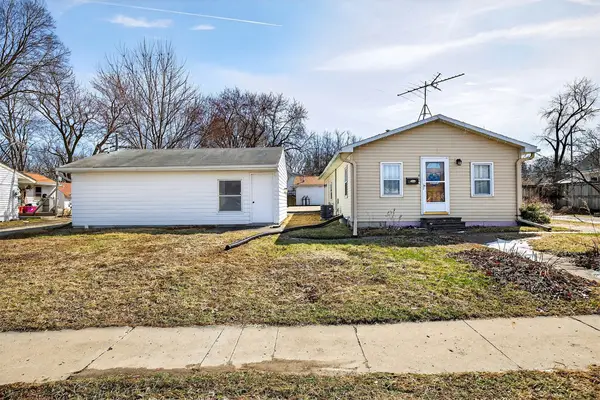 513 E 2nd Avenue, Indianola, IA 50125