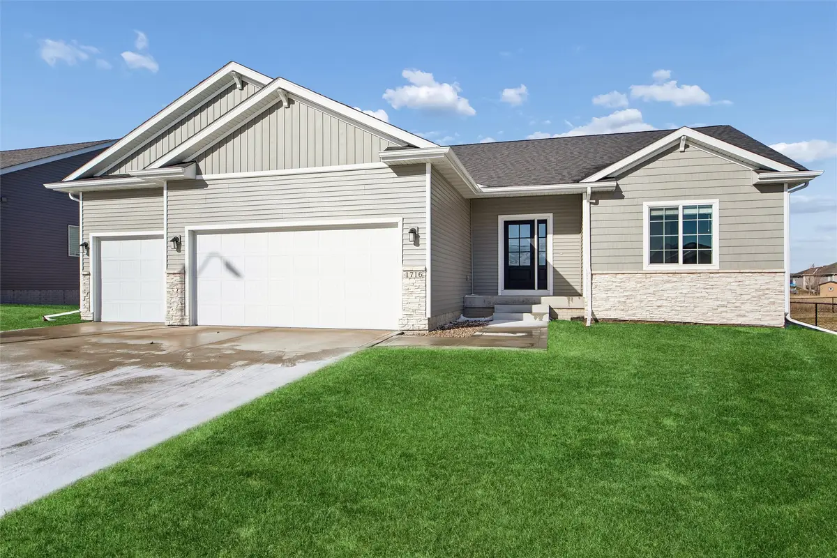 1716 NW Sunset Lane, Grimes, IA 50111 - #1