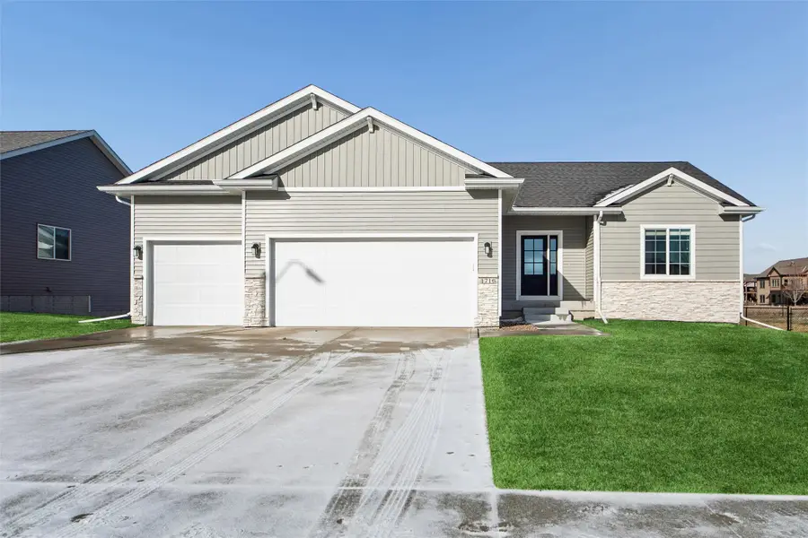 1716 NW Sunset Lane, Grimes, IA 50111 - #2