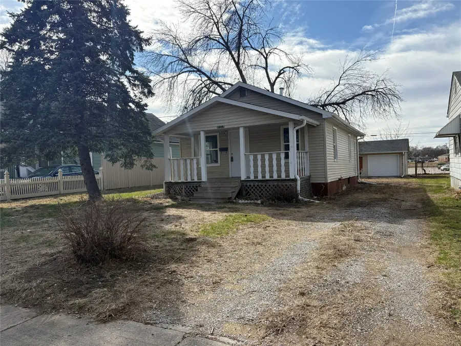 1904 E 27th Street, Des Moines, IA 50317 - #2