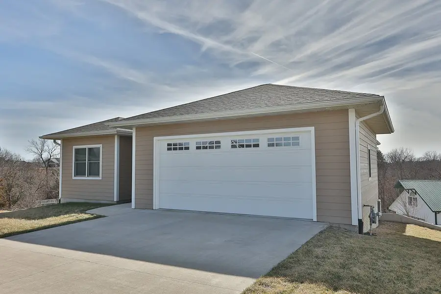761 186th Place, Pella, IA 50219 - #3